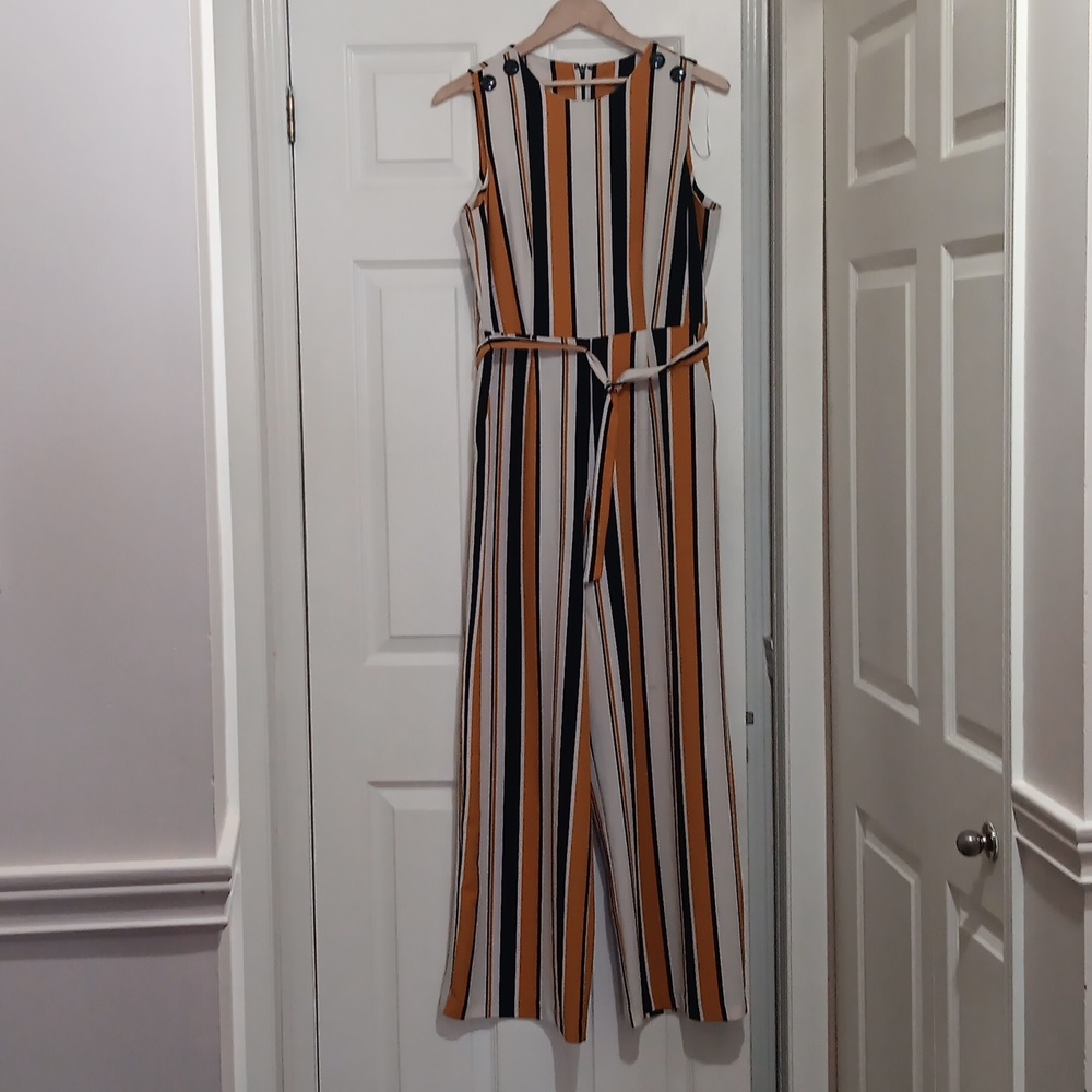 Wide leg jumpsuit‎